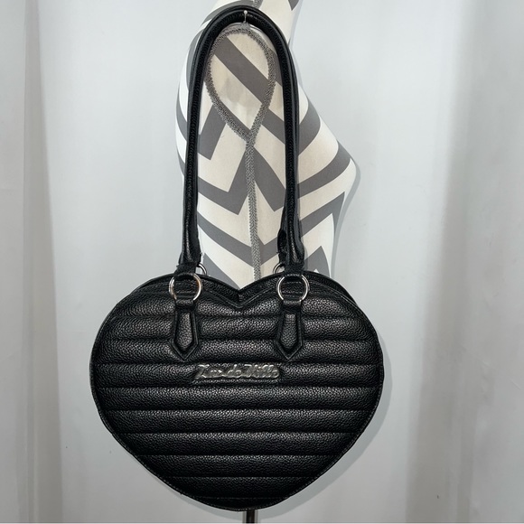Lux de Ville Matte Black Heart Shoulder Bag - Picture 3 of 10
